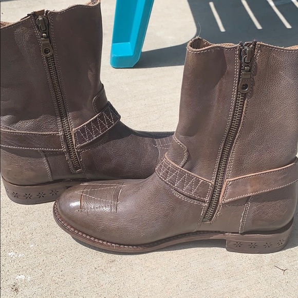 Bed Stu Yellowstone boots size 8